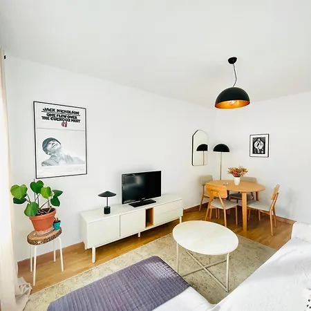 Piso Centrico En Apartment *